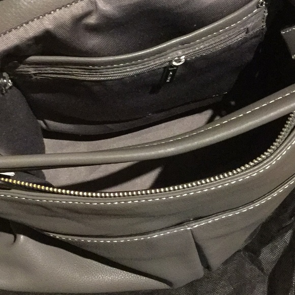 NWT Danier quality durable pebble leather grey tote work college travel bag - Picture 14 of 16